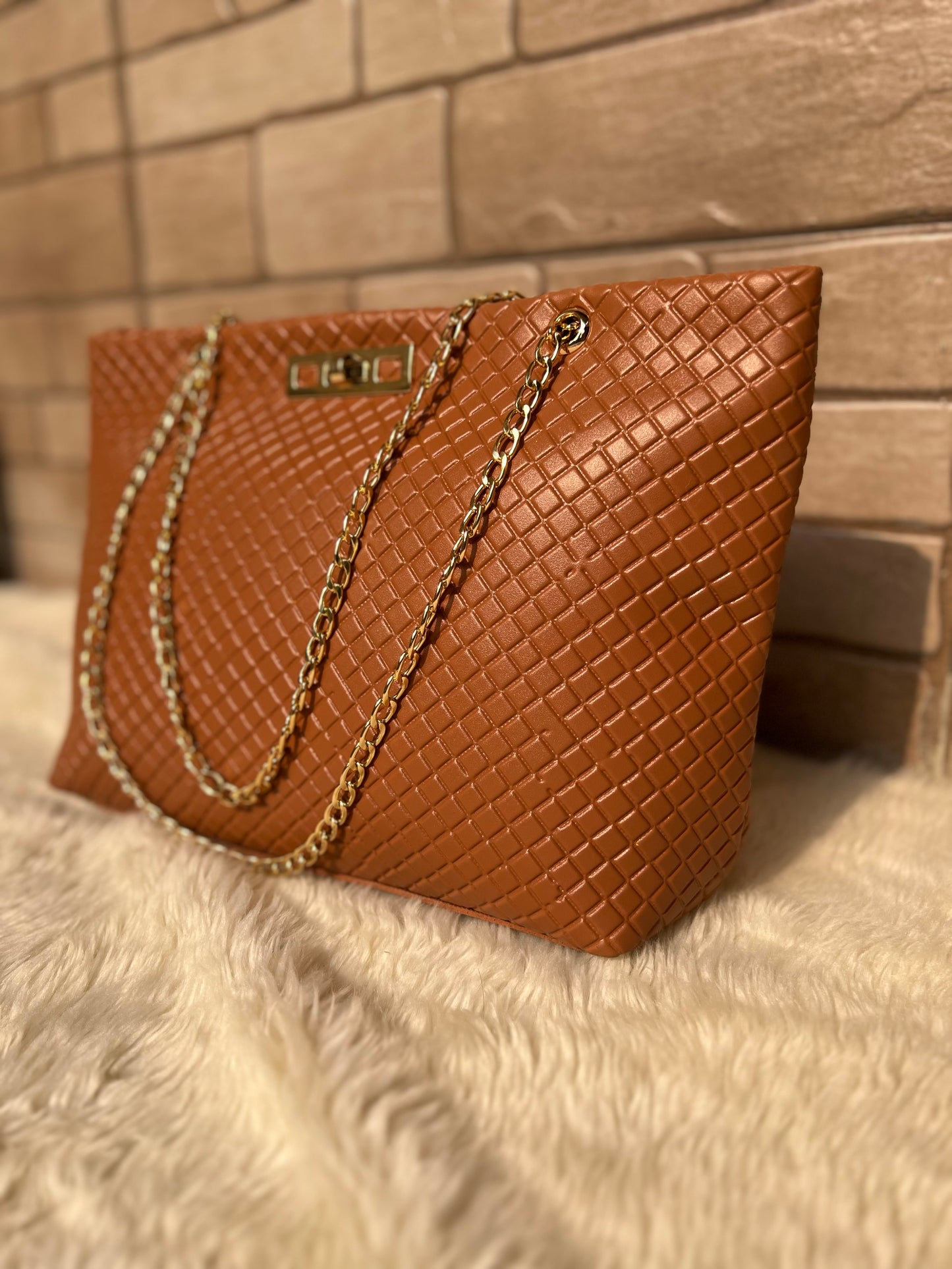 The Rhombus Shoulder Bag “Brown”