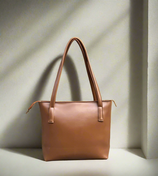 Nova Tote “Almond Brown”