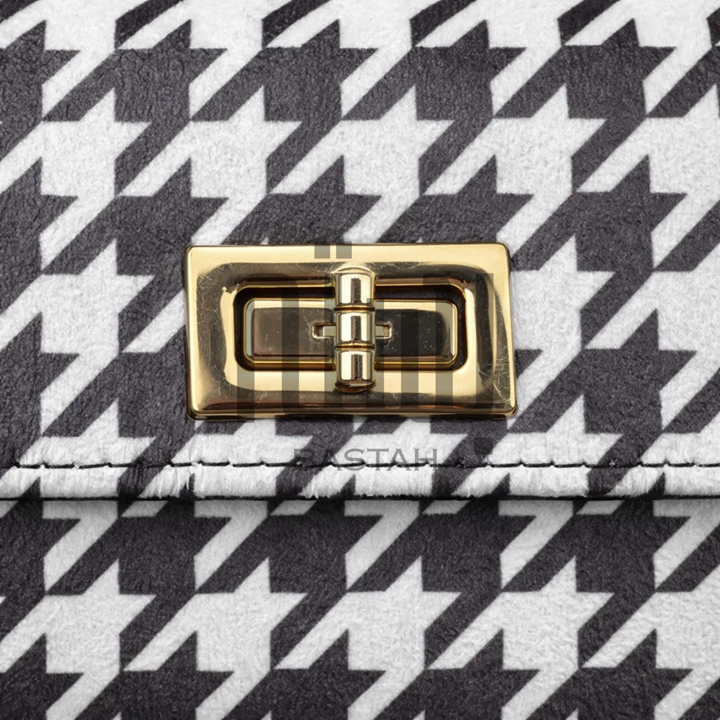 Houndstooth Crossbody Chain Bag