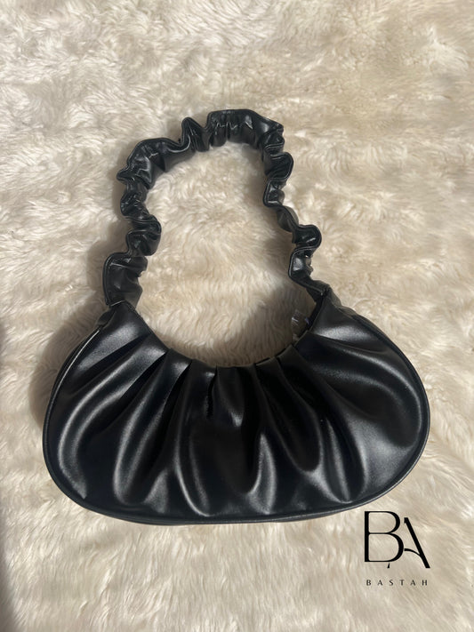 LUNARUFFLE BAG BLACK COLOR