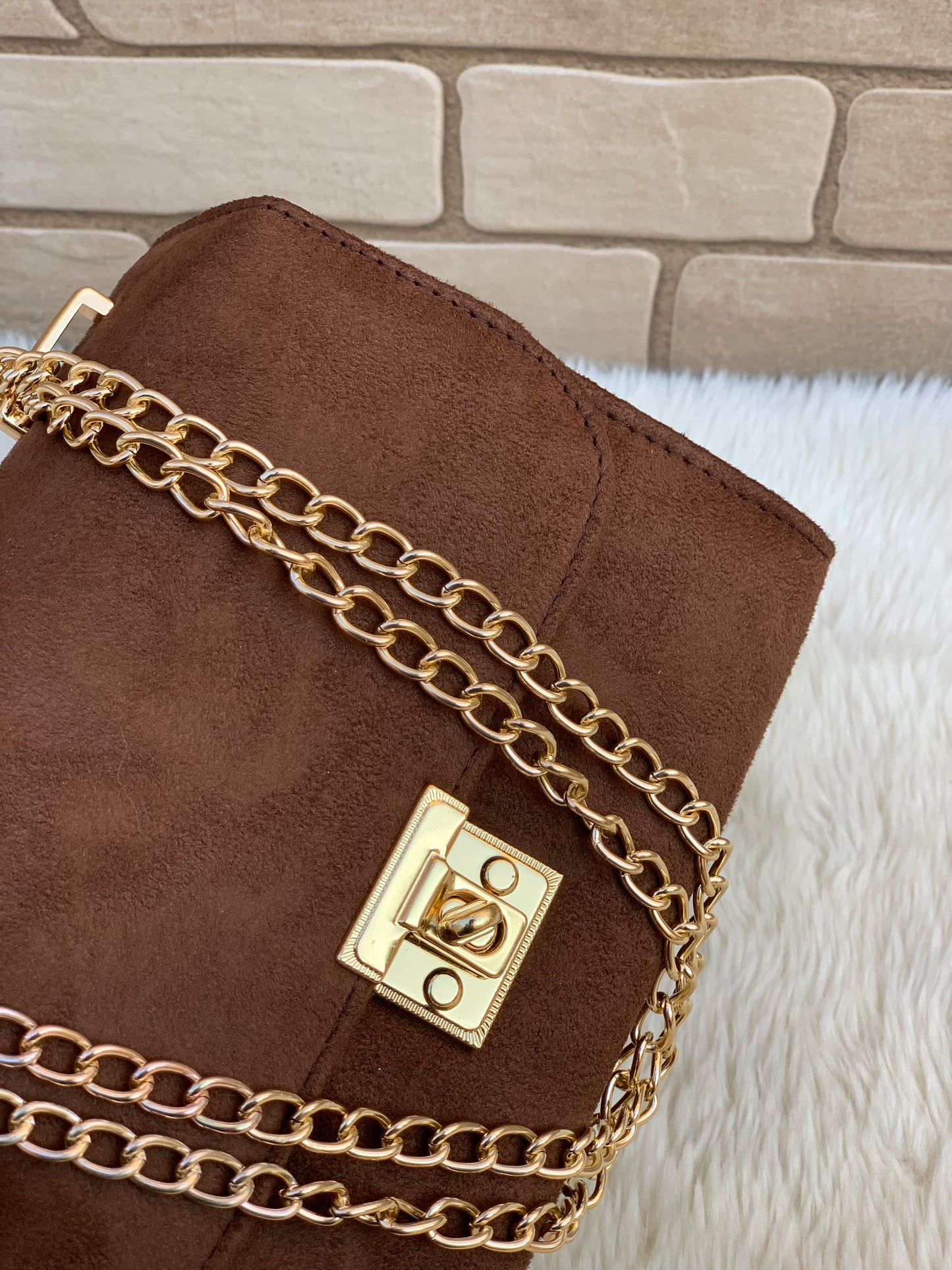 Alcan Chic Crossbody Bag “Russet Brown”