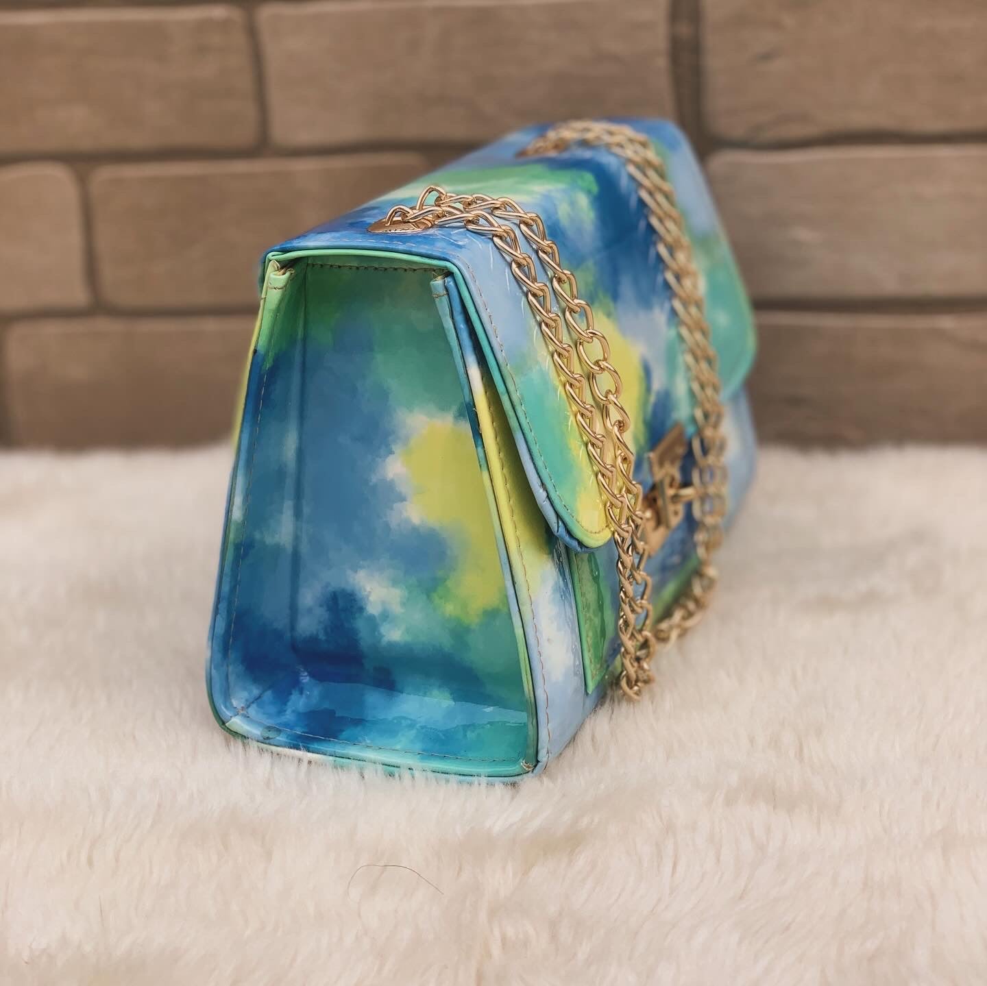 Crossbody Chain Bag “Cloudscape”