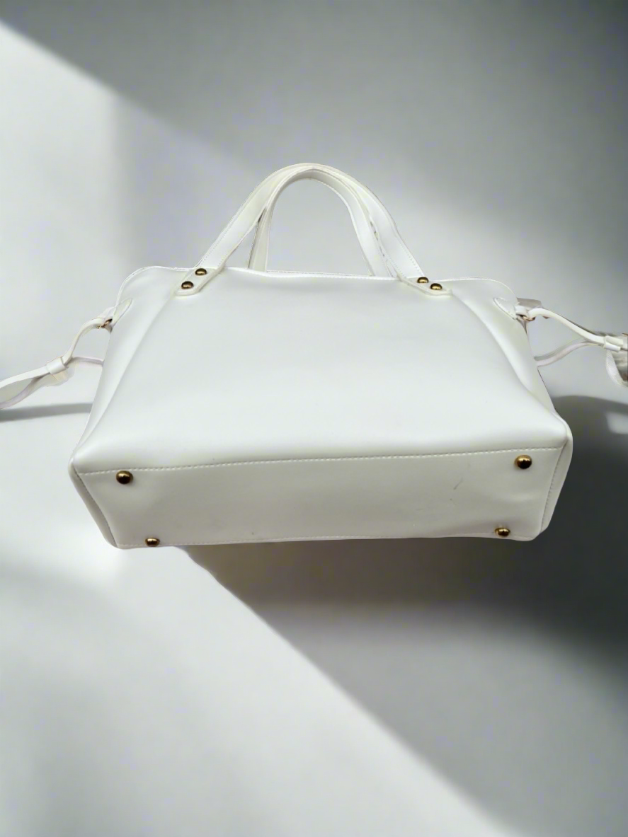 Classic Tote “Dove White