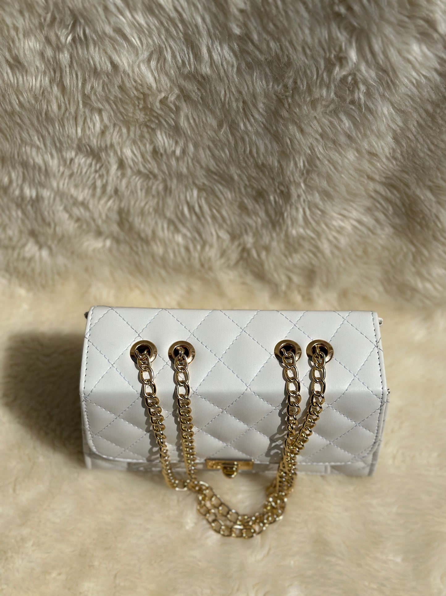 Cross-Body Bag with Golden Chain “Pure White”